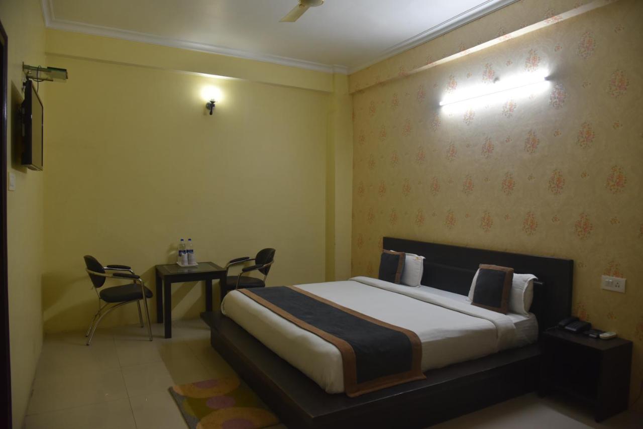 Hotel Nexus L Hotels In Charbagh Lucknow Esterno foto