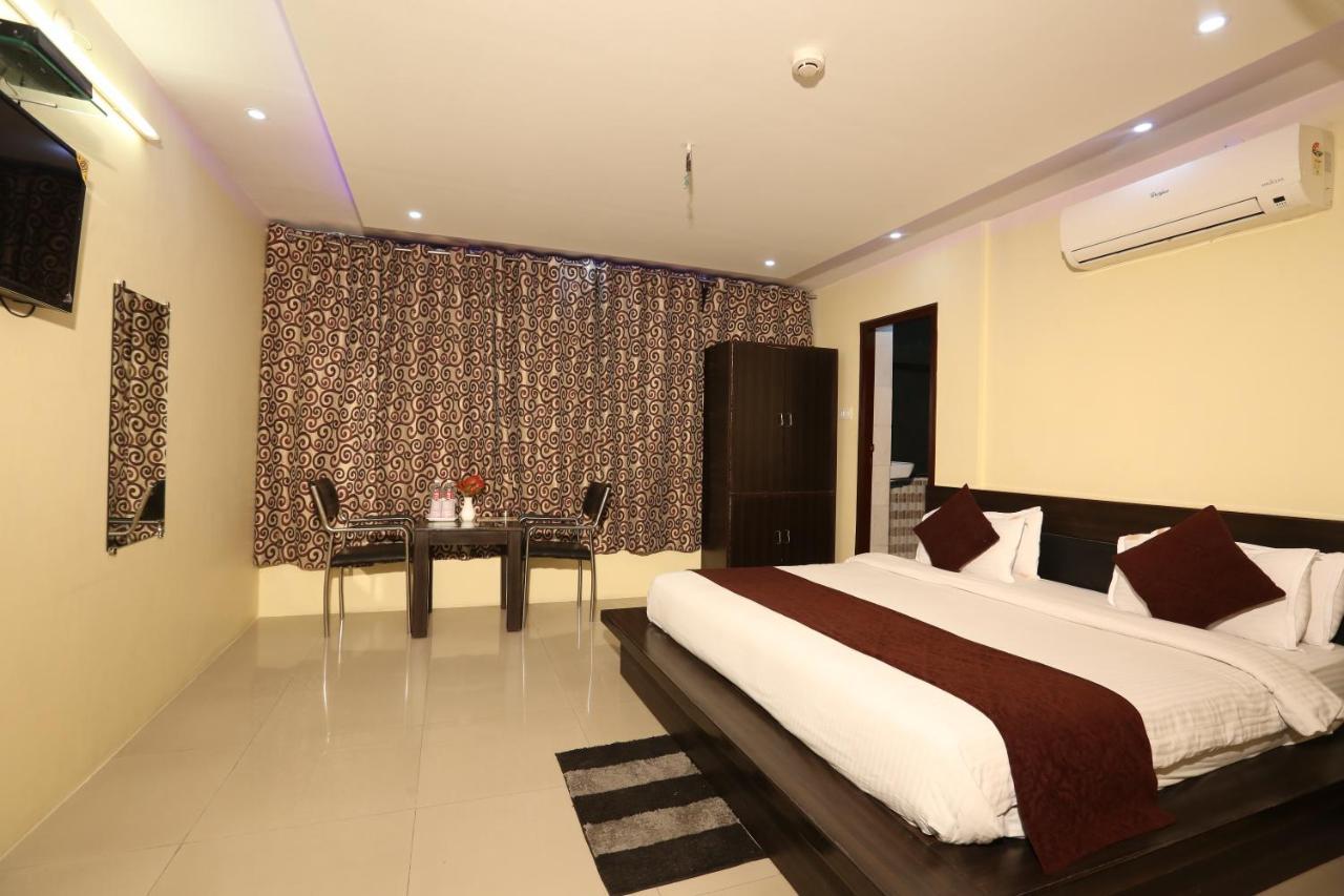 Hotel Nexus L Hotels In Charbagh Lucknow Esterno foto