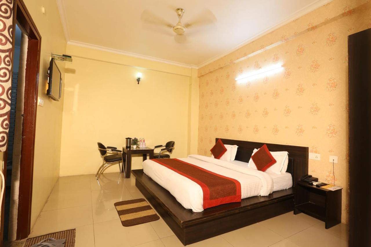 Hotel Nexus L Hotels In Charbagh Lucknow Esterno foto