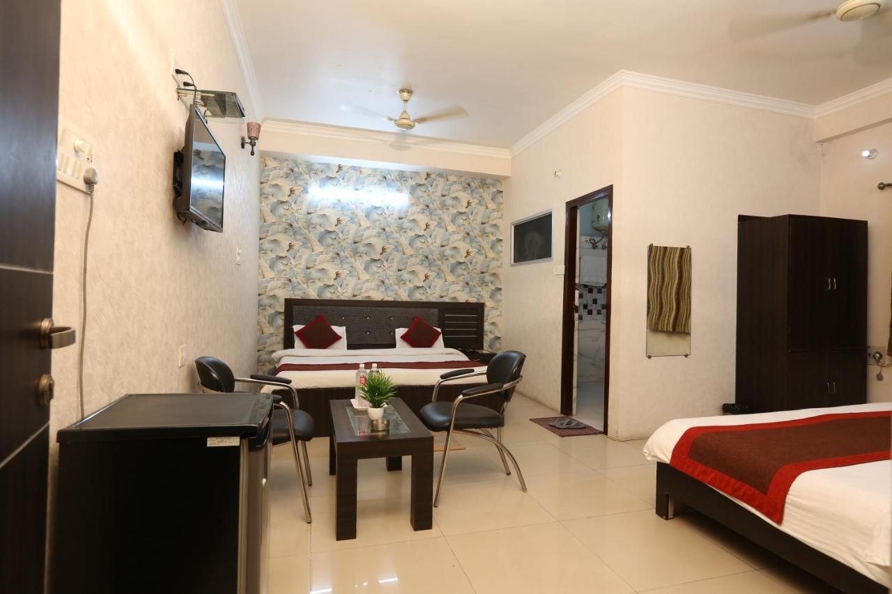 Hotel Nexus L Hotels In Charbagh Lucknow Esterno foto